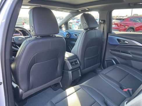 New 2026 Chevrolet Equinox EV LT w/ LPO, Blackout Package FWD image 39
