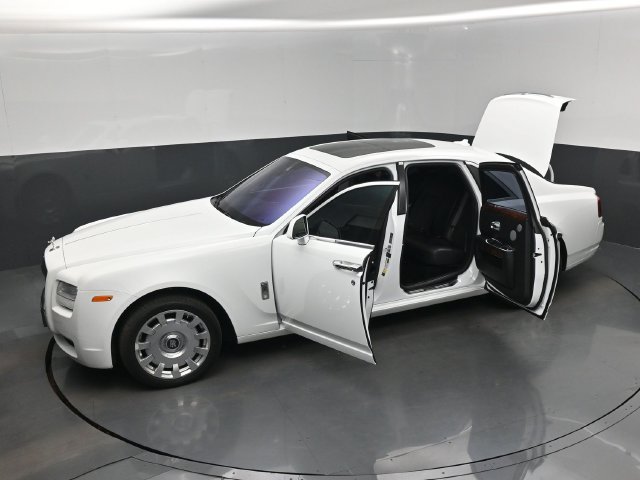 Used 2013 Rolls-Royce Ghost RWD image 20