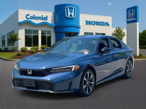 Used 2025 Honda Civic Sport Touring image 2