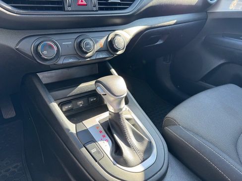 Certified 2023 Kia Forte LXS image 18