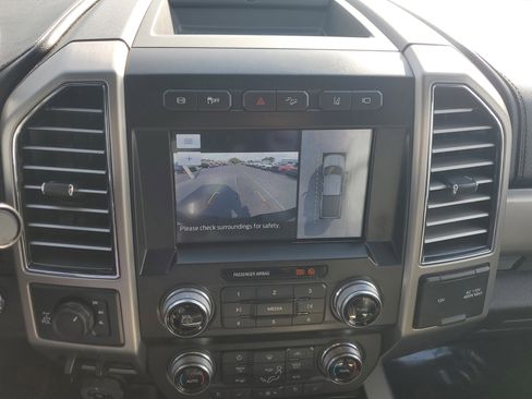 Certified 2021 Ford F250 Platinum w/ FX4 Off-Road Package image 25