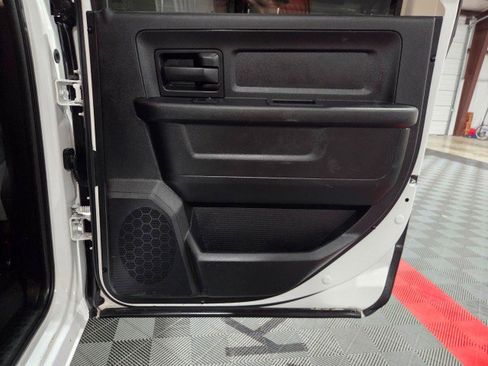 Used 2016 RAM 3500 Tradesman w/ Chrome Appearance Group image 37