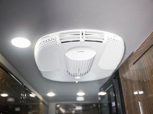 Used 2017 Mercedes-Benz Sprinter 3500 image 71