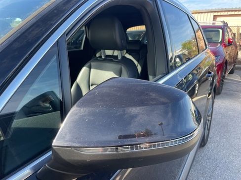 Used 2017 Audi Q7 3.0T Prestige w/ Prestige Package image 8