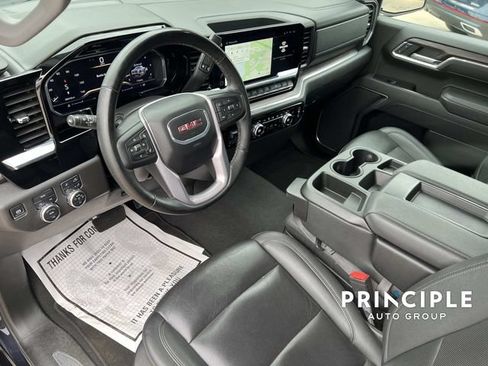 Used 2025 GMC Sierra 1500 SLT AWD/4WD image 16