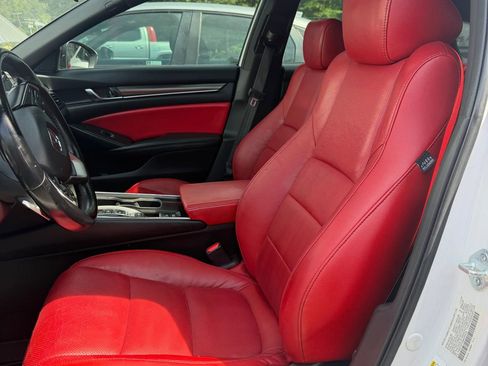 Used 2021 Honda Accord Sport image 2