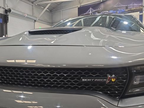 Used 2018 Dodge Charger R/T Scat Pack w/ Dynamics Package RWD image 8