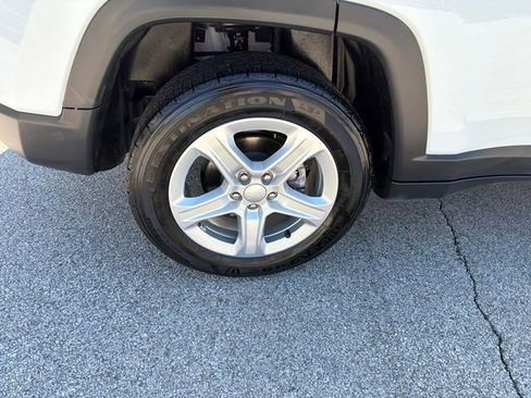 Used 2024 Jeep Compass Sport AWD/4WD image 43