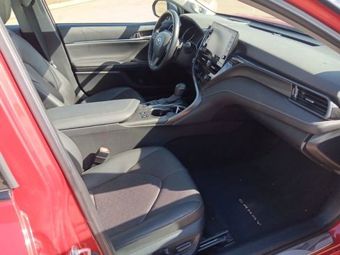 Used 2024 Toyota Camry XSE w/ Navigation Package image 23