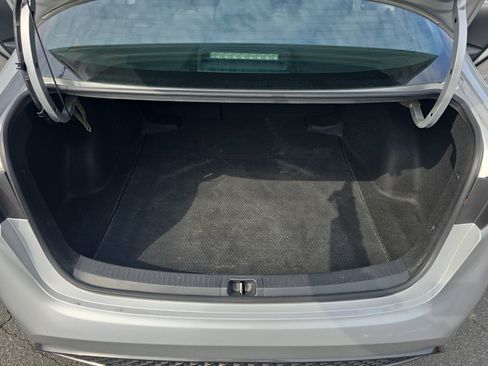 Used 2021 Toyota Corolla SE image 12