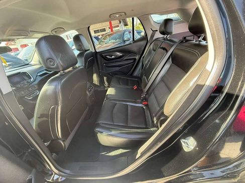 Used 2023 GMC Terrain SLT FWD image 15