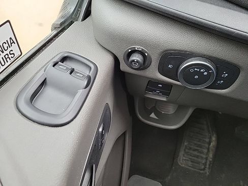 Used 2024 Ford Transit 350 XLT image 22