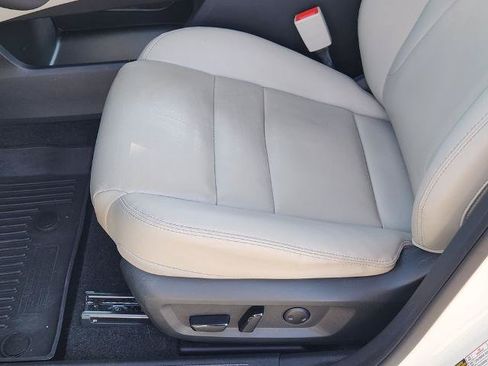 Certified 2023 Nissan Rogue SL w/ SL Premium Package FWD image 17