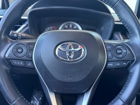 Certified 2022 Toyota Corolla Cross LE w/ Moonroof Package AWD/4WD image 27