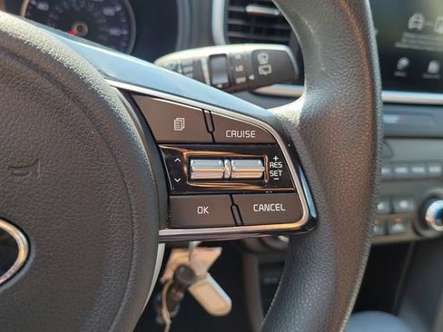 Used 2022 Kia Sportage LX AWD/4WD image 23