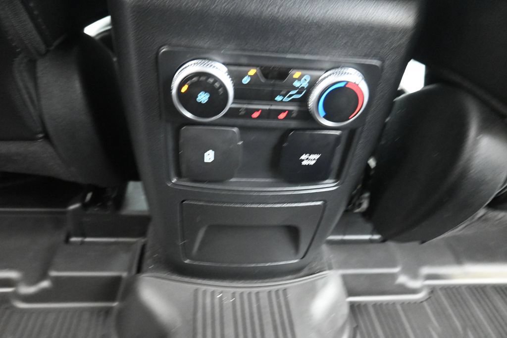 Used 2023 Ford Explorer Limited w/ Limited Technology Package RWD image 16