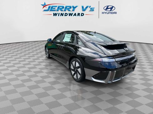 New 2025 Hyundai Ioniq 6 SE RWD image 6