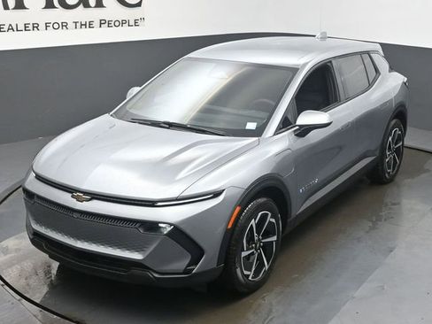 New 2026 Chevrolet Equinox EV LT FWD image 23