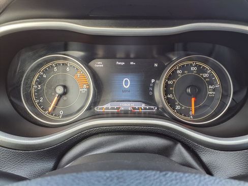 Used 2016 Jeep Cherokee Trailhawk image 17