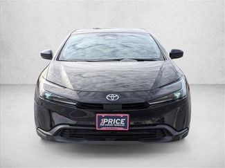 Used 2025 Toyota Prius LE video 2