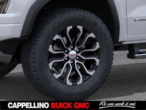 New 2026 GMC Canyon Denali AWD/4WD image 9