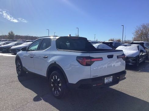 Certified 2025 Hyundai Santa Cruz SEL image 8