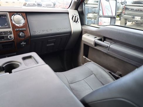 Used 2011 Ford F350 Lariat w/ FX4 Off Road Pkg image 20