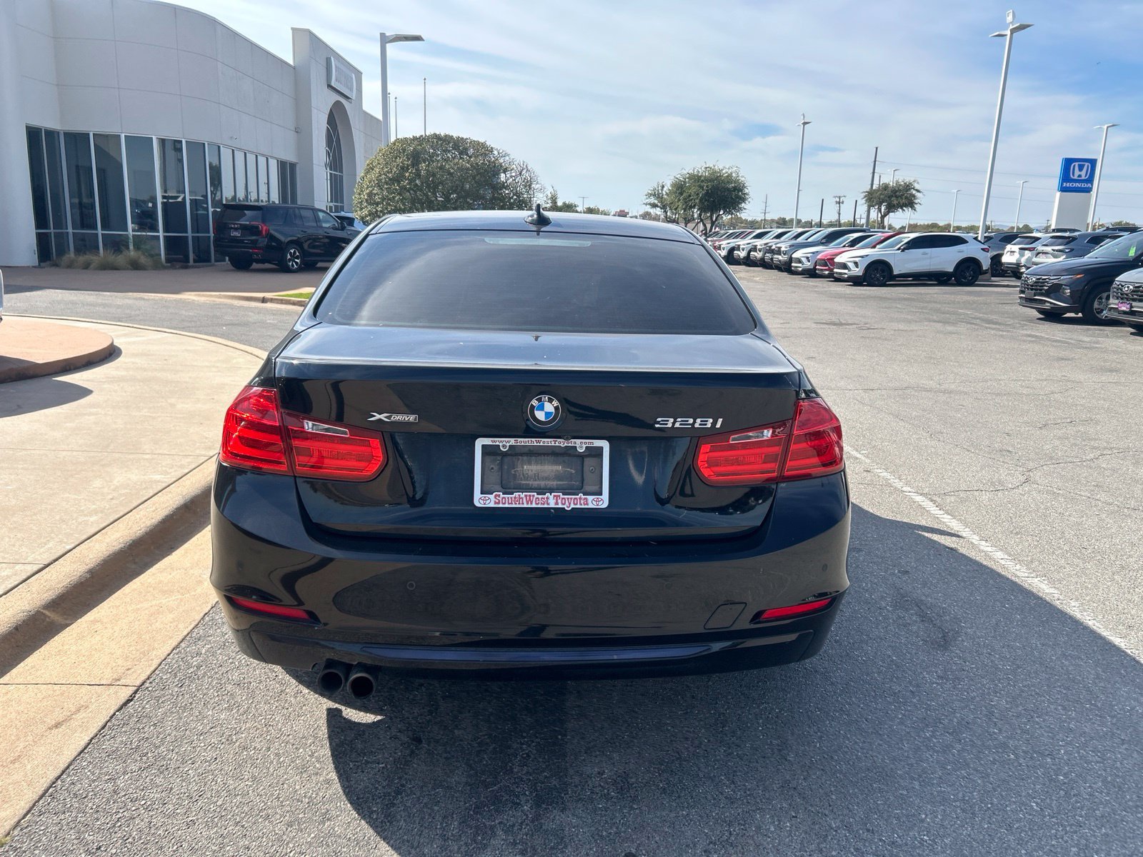 Used 2015 BMW 328i xDrive Sedan AWD/4WD image 6