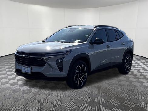 New 2026 Chevrolet Trax RS w/ Driver Confidence Package image 3