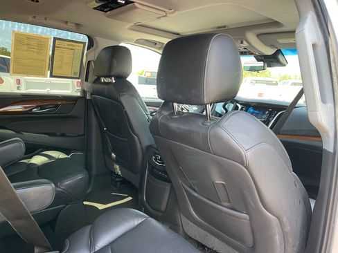 Used 2018 Cadillac Escalade Premium Luxury w/ LPO, Radiant Package image 26