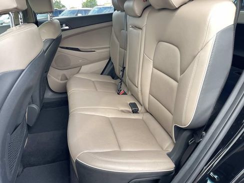 Used 2021 Hyundai Tucson Ultimate w/ Cargo Package AWD/4WD image 18