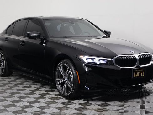 Used 2023 BMW 330i Sedan w/ Premium Package RWD image 3