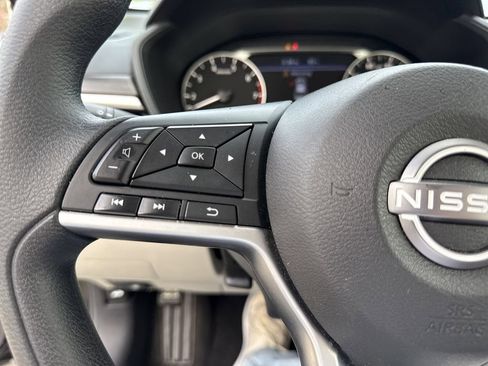Certified 2025 Nissan Altima 2.5 SV FWD image 21