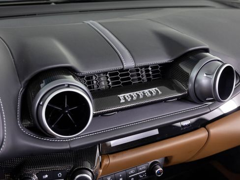 Certified 2022 Ferrari 812 GTS image 63