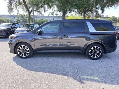 Used 2024 Kia Carnival EX