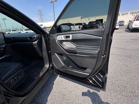 Used 2020 Ford Explorer ST w/ ST Street Pack image 12