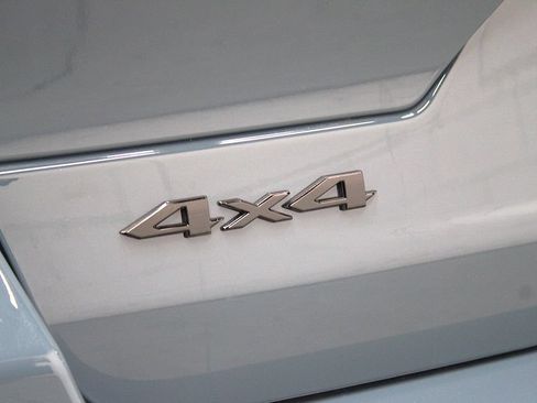 New 2026 Jeep Grand Cherokee Limited w/ Limited Altitude Package AWD/4WD image 40