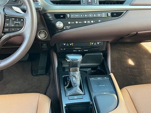 Used 2021 Lexus ES 350 w/ Premium Package image 12