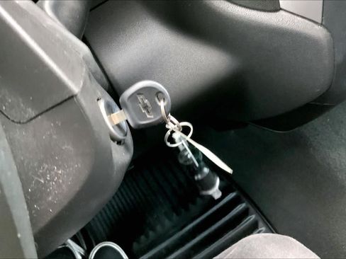 Used 2022 Chevrolet Silverado 1500 Custom RWD image 14