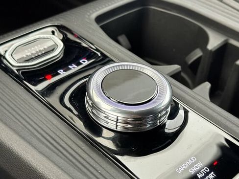 New 2026 Jeep Cherokee Limited AWD/4WD image 18
