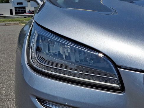 Used 2022 Lincoln Corsair AWD w/ Premium Package image 9