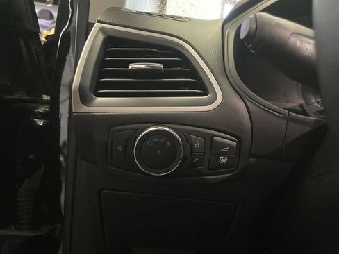 Used 2024 Ford Edge SEL w/ Convenience Package AWD/4WD image 11