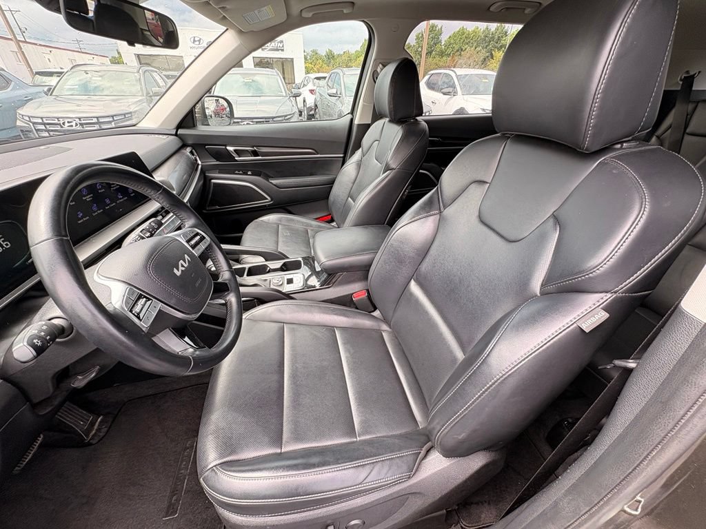 Used 2025 Kia Telluride S FWD image 23