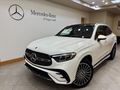 New 2026 Mercedes-Benz GLC 300 image 1