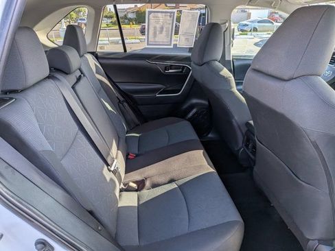 Used 2025 Toyota RAV4 XLE FWD image 7