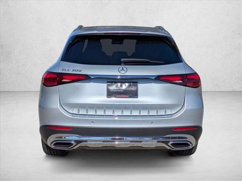 Certified 2026 Mercedes-Benz GLC 300 image 7