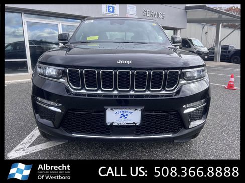 New 2025 Jeep Grand Cherokee Limited image 8