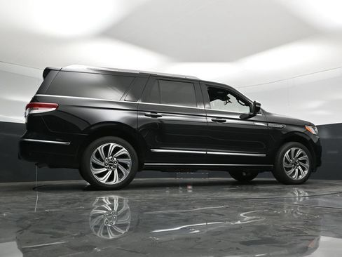 Used 2022 Lincoln Navigator L Reserve AWD/4WD image 61