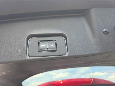 Certified 2023 Nissan Rogue SV w/ SV Premium B Package AWD/4WD image 17