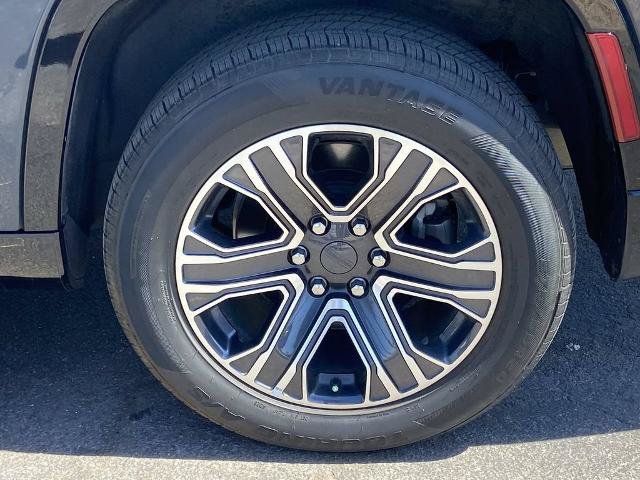 Used 2024 Jeep Wagoneer Series II w/ Flexible Seating Group AWD/4WD image 29